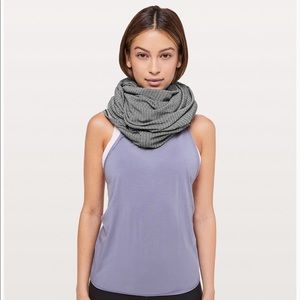 Lululemon vinyasa scarf rulu